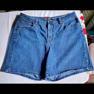 Women’s Westport Blue Denim Shorts 16W